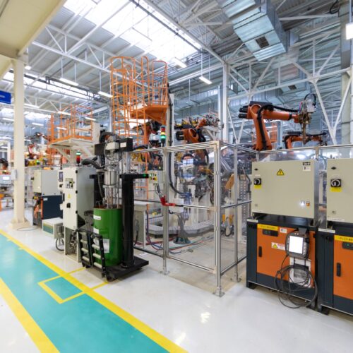 plant-automotive-industry-shop-production-assembly-machines-1-scaled-500x500